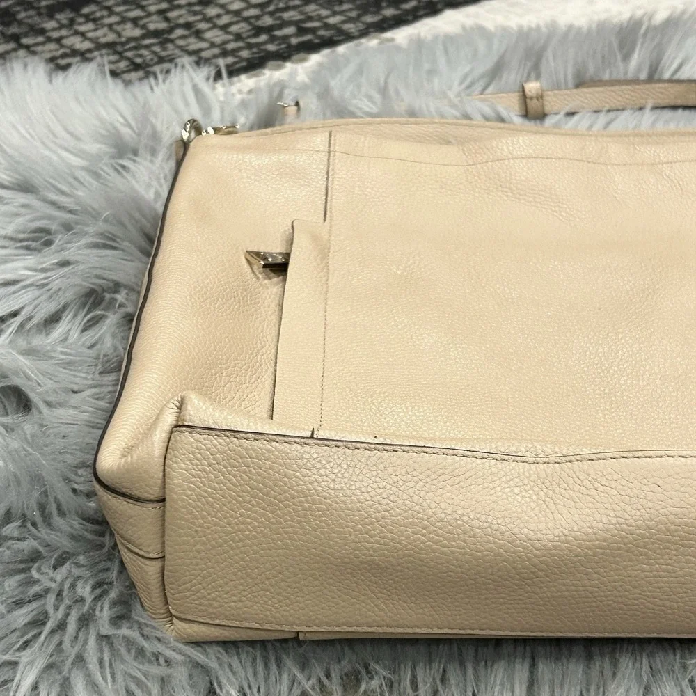 COACH Scout Hobo Tan Pebbled Leather Convertible Shoulder Bag Approx‎ 14